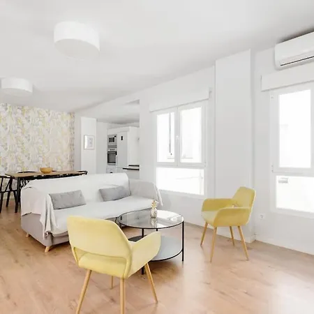 Apartment Modern T4 Centro Aceras