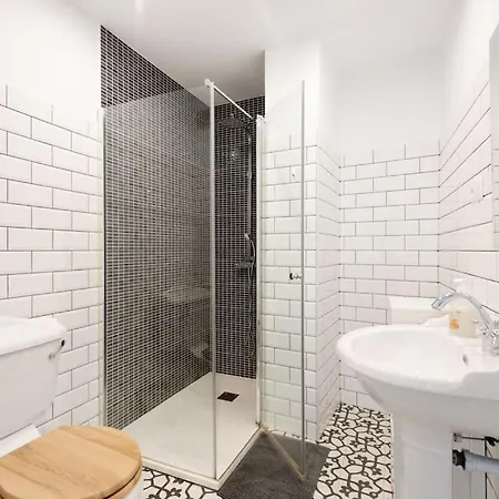 Modern T4 Centro Aceras Apartment