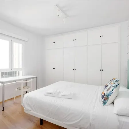 Apartment Modern T4 Centro Aceras *